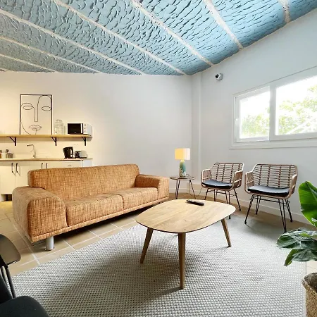 A Troita Only Pilgrims Solo Peregrinos Hostel *